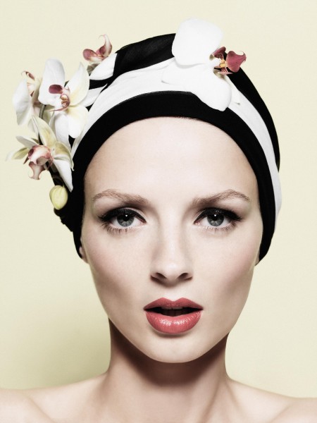 女性化妆品经典广告图片