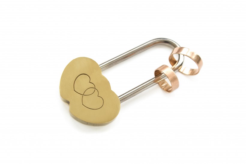 情人节礼物戒指图片