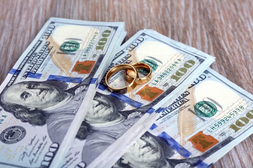 情人节礼物戒指图片