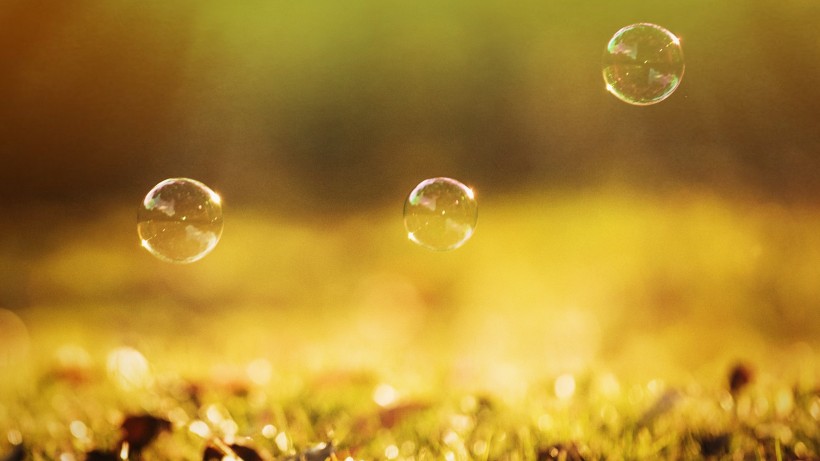 午后唯美梦幻多彩的泡泡背景图片大全