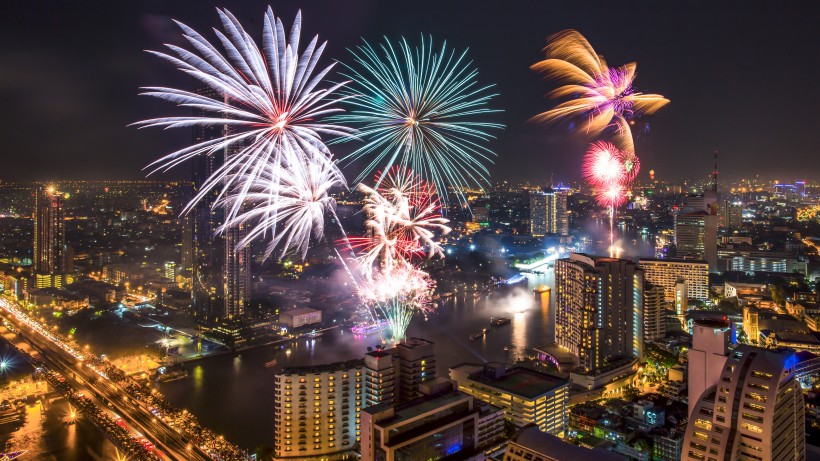 绚丽烟花背景图片