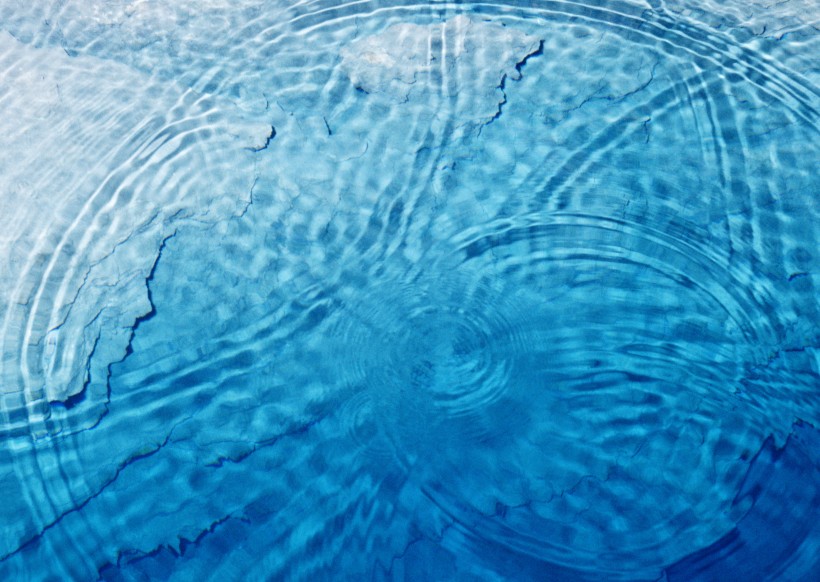 湖面水波纹图片