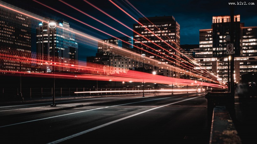 延时拍摄的彩色光线图片