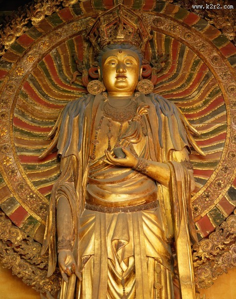 金光闪闪的佛像图片