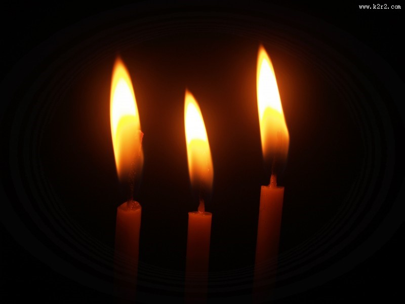 明亮的烛光图片大全