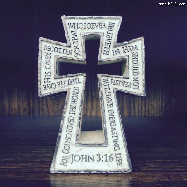 富有宗教气息的十字架图片