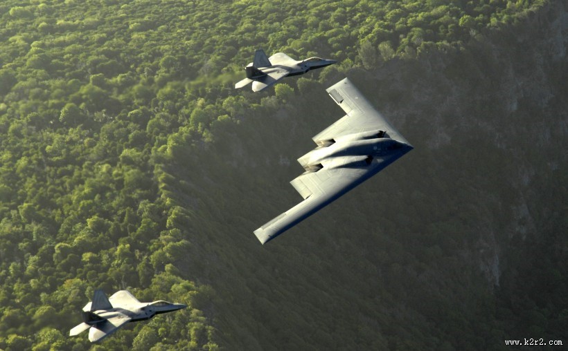 B-2隐形轰炸机图片