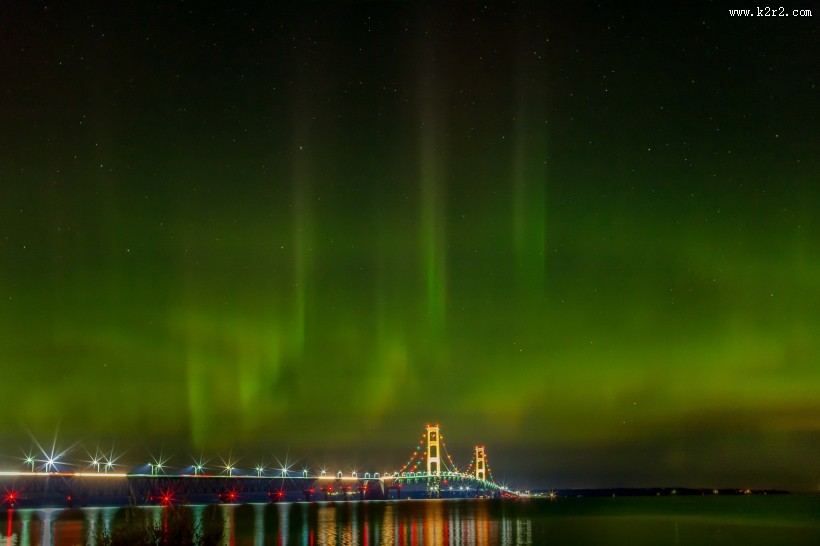 美丽绚烂的极光图片