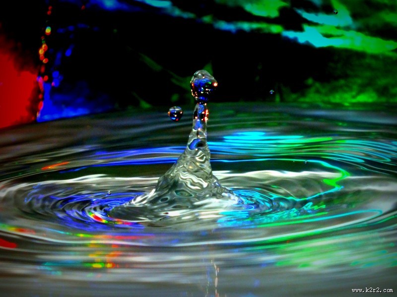 水滴入水图片大全