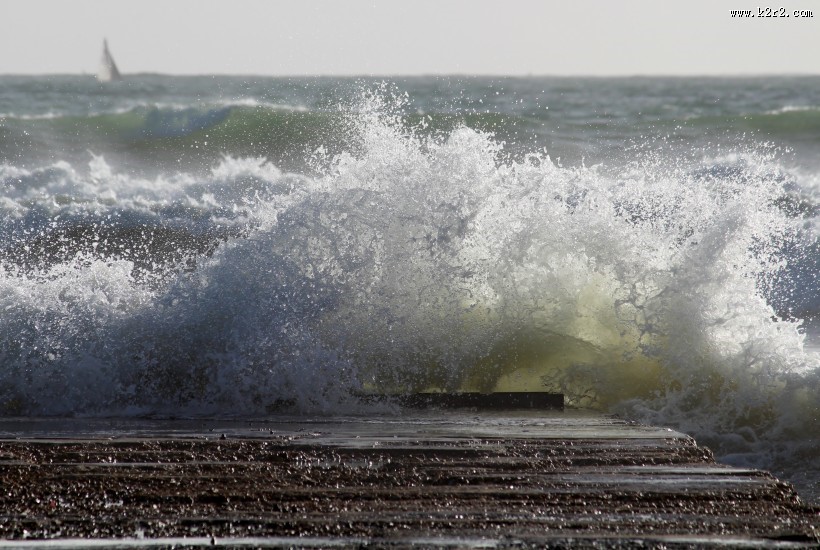 激起的浪花图片大全