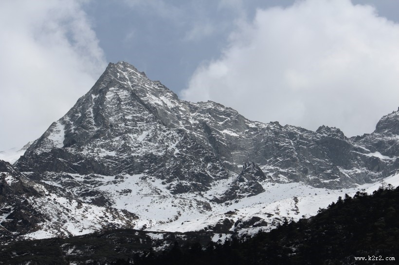 巍峨秀丽的雪山图片大全