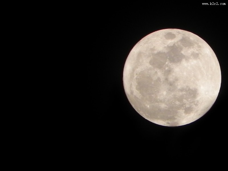 圆圆的月亮图片大全