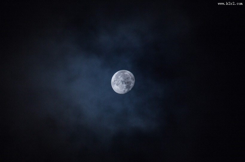 圆圆的月亮图片大全