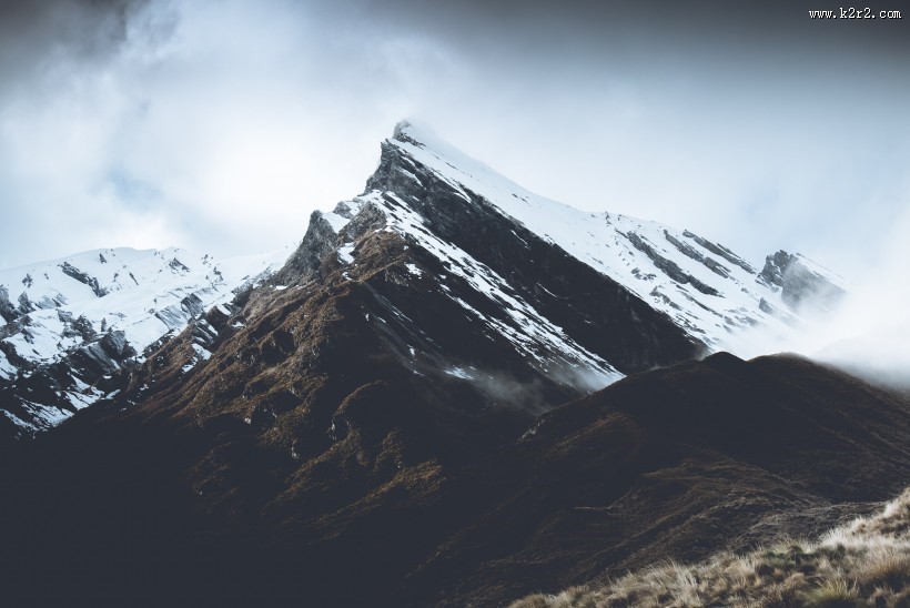 壮观的山峰图片大全