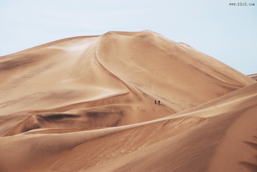 辽无边际的沙漠图片