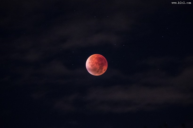 圆圆的月亮图片