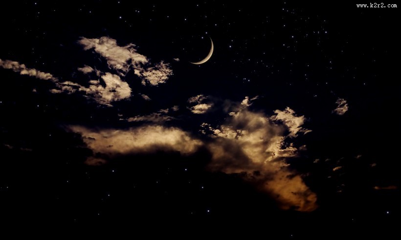 夜晚弯弯的月亮图片