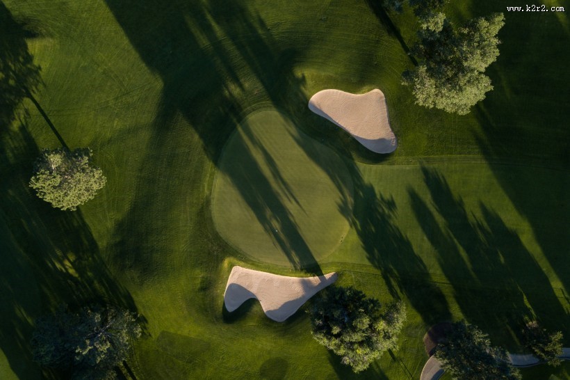 景色宜人的高尔夫球场图片