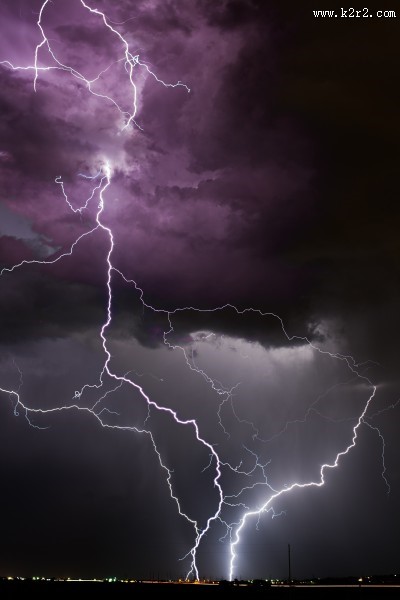 天空中的闪电图片