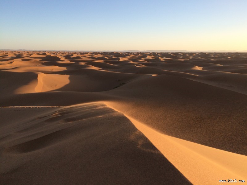 大漠里的风光图片