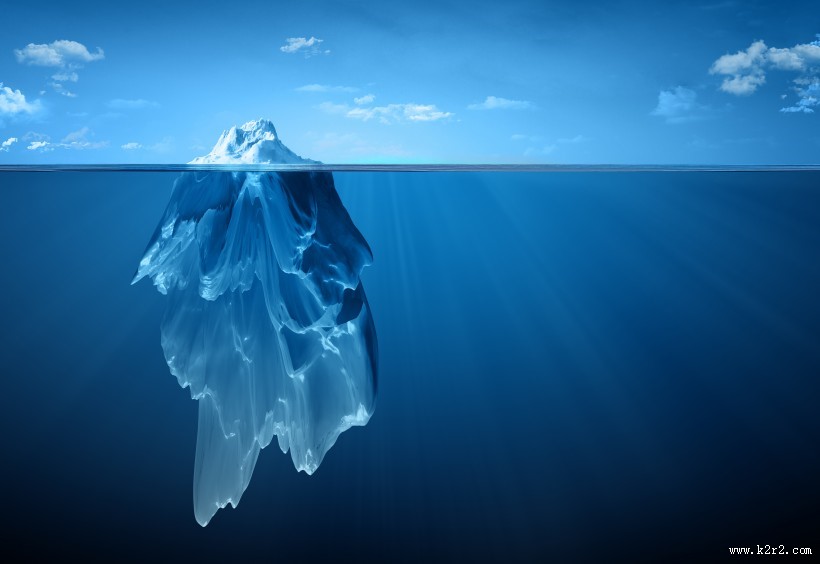 海面冰山图片