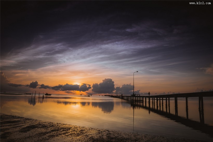 美如画的朝阳与夕阳图片