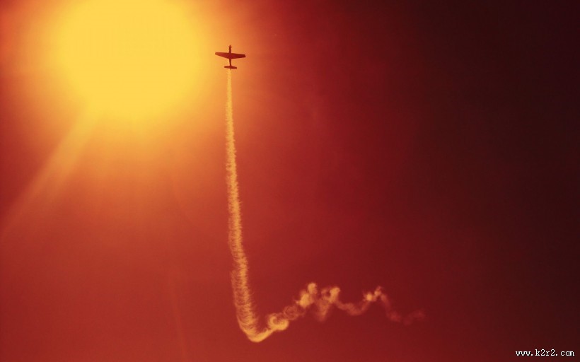 云霄晚霞飞机唯美风景图片