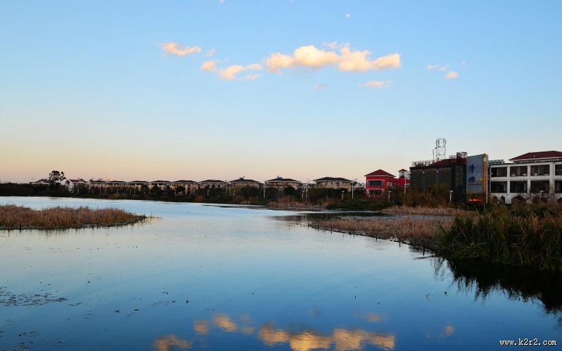 暮色中的滇池图片大全