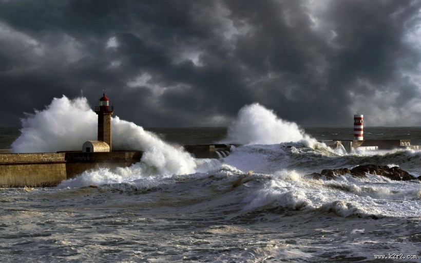 波涛汹涌的大海图片大全