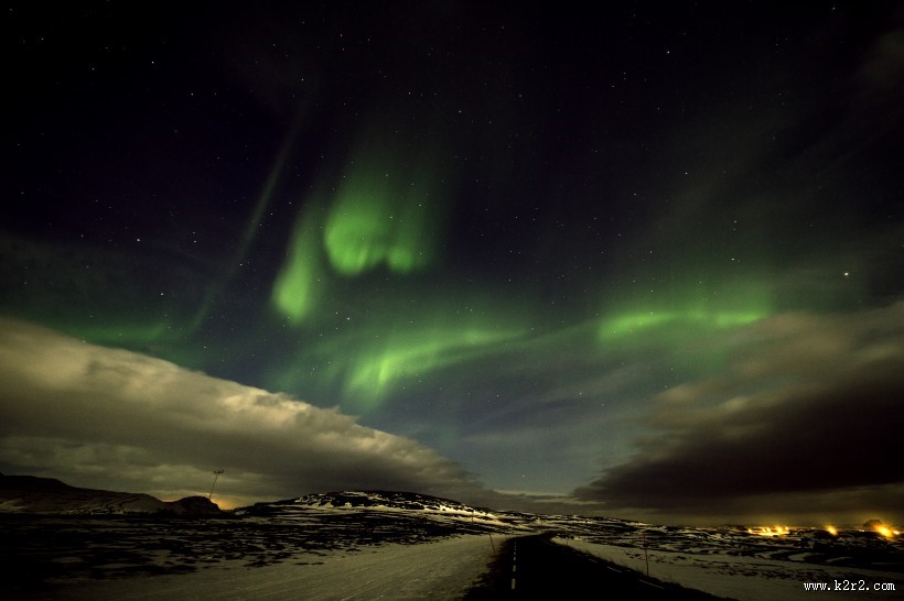 绿色的极光风景图片