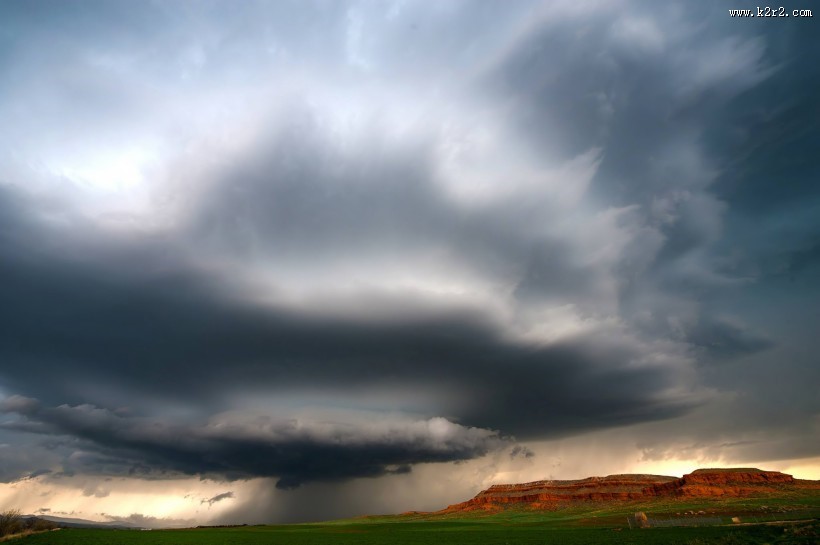 风暴的天空图片