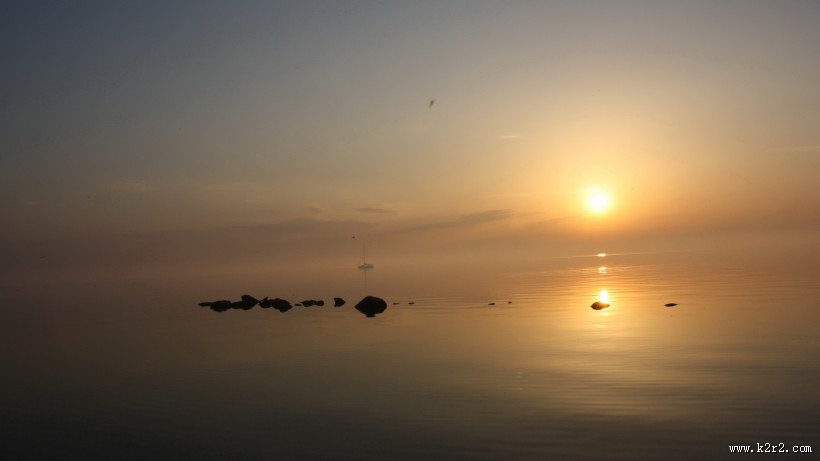 唯美海滩边日落图片