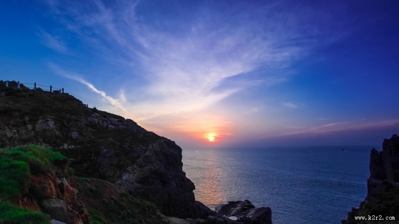 唯美海滩边日落图片