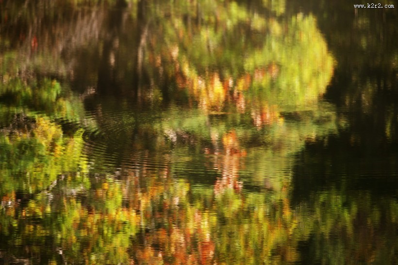 湖面倒影风景图片
