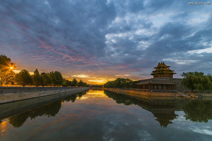 清晨的故宫角楼图片