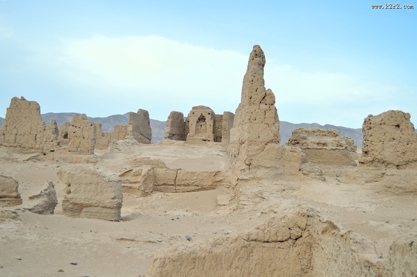 新疆吐鲁番高昌故城自然风景图片
