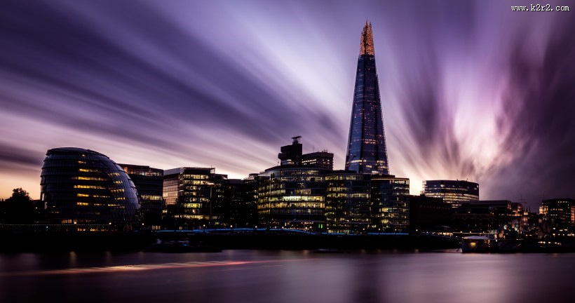 璀璨繁华的城市夜景图片