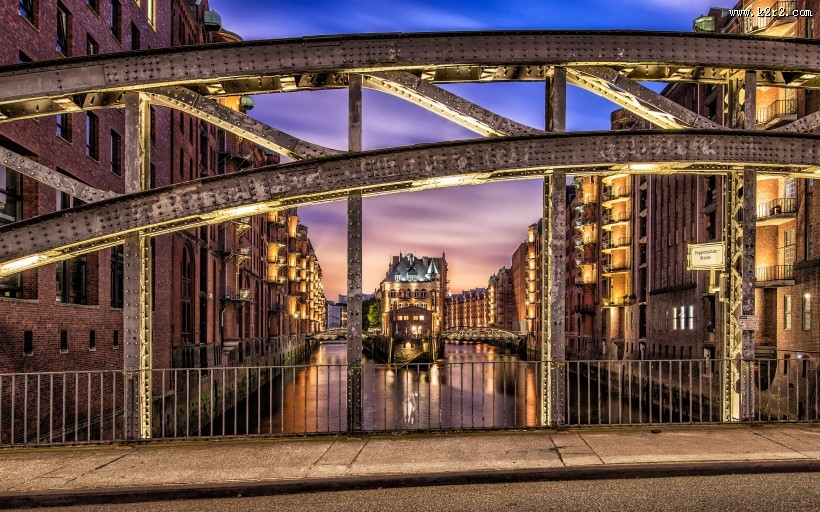 璀璨繁华的城市夜景图片