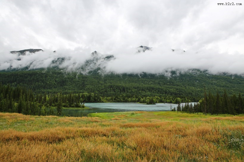 新疆喀纳斯卧龙湾和神仙湾自然风景图片