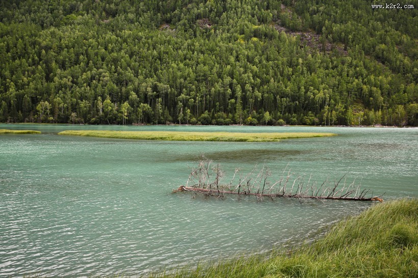 新疆喀纳斯卧龙湾和神仙湾自然风景图片