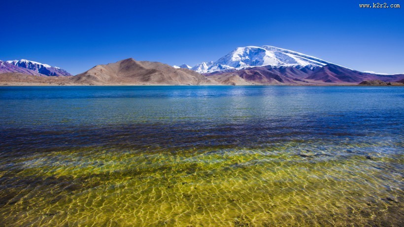 新疆慕士塔格峰风景图片