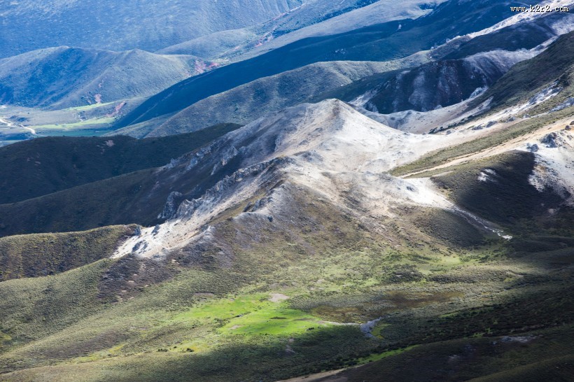 四川稻城亚丁高山风景图片