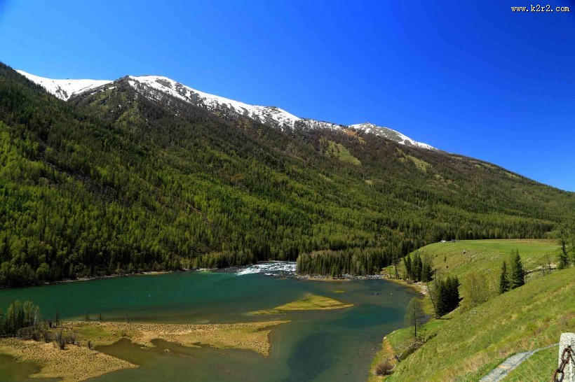 新疆喀纳斯风景图片