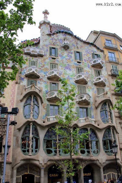 西班牙巴塞罗那高迪建筑风景图片