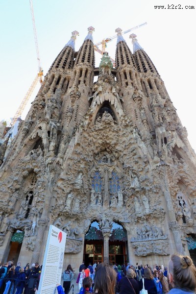 西班牙巴塞罗那高迪建筑风景图片