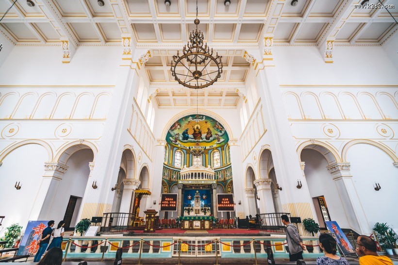 山东青岛天主教堂内部建筑风景图片