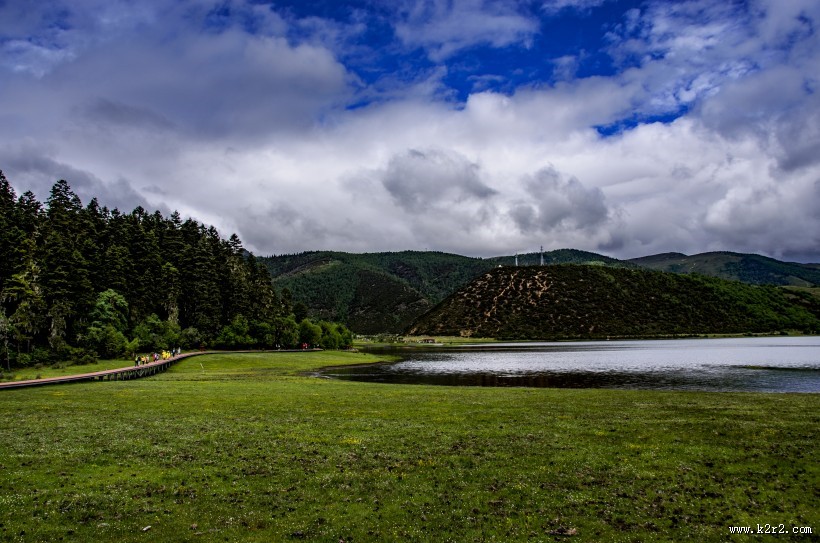 云南普达措国家公园风景图片