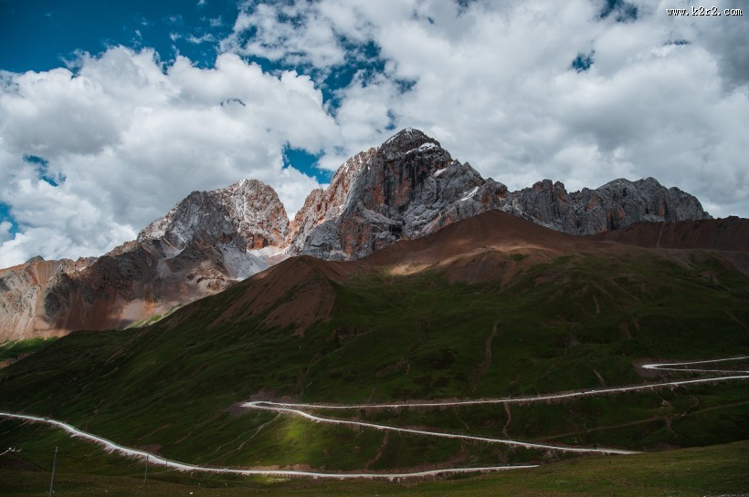 四川甘孜卓塔拉山风景图片