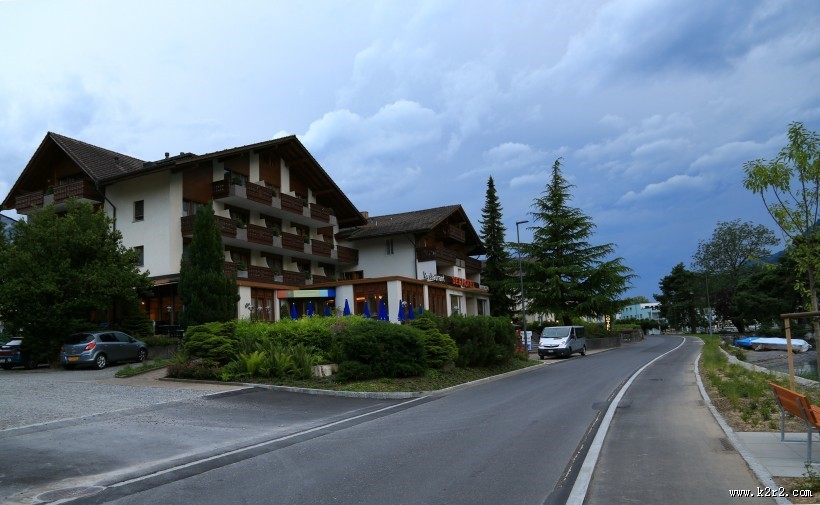 瑞士因特拉肯小镇风景图片