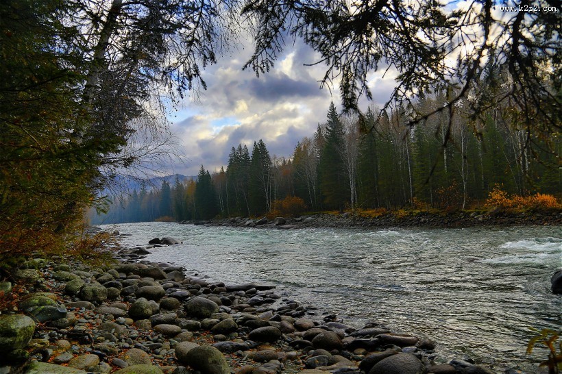 雨后禾木乡风景图片